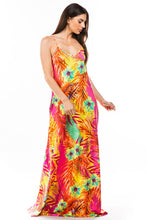 Load image into Gallery viewer, SPAGHETTI STRAPPED MAXI DRESS
